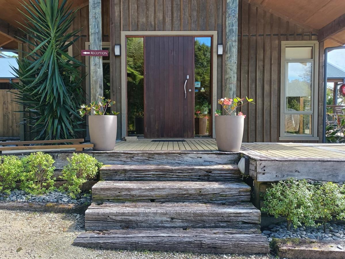 Riverstone Retreat Karamea Eksteriør billede